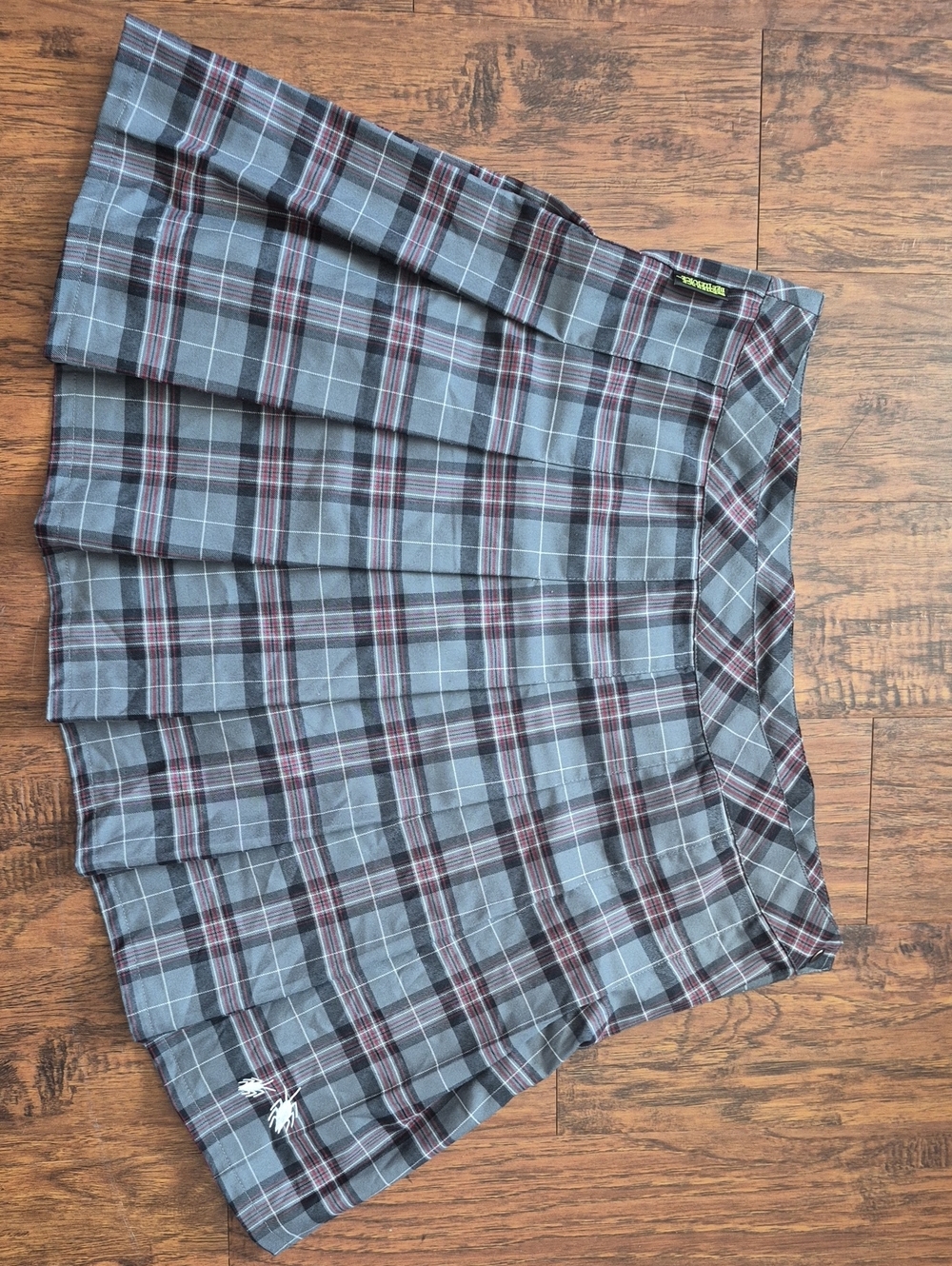 Plaid Pleated Mini Skirt - Gray & Burgundy